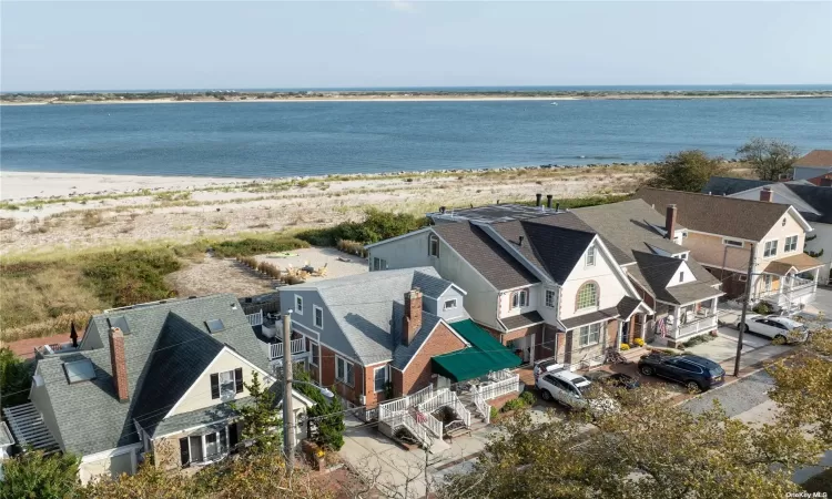 72 Mineola Avenue, Point Lookout, NY, 4 Bedrooms Bedrooms, 9 Rooms Rooms,2 BathroomsBathrooms,Residential,For Sale,Mineola,3583709