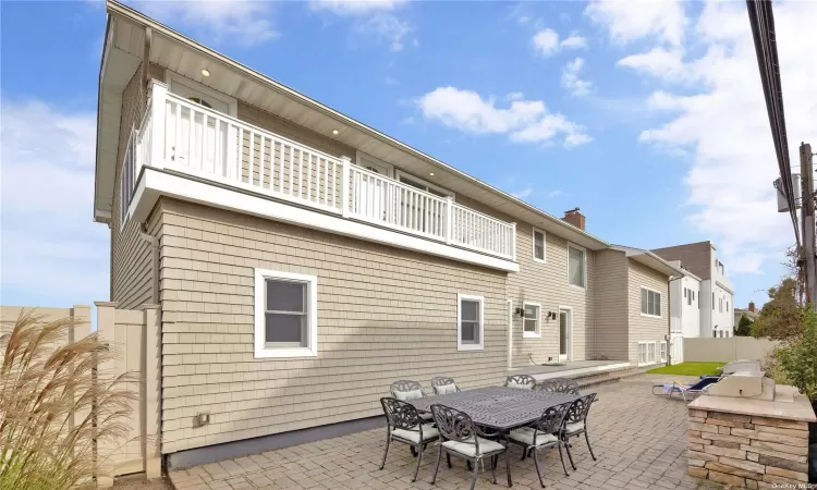 36 Prescott, Lido Beach, NY, 4 Bedrooms Bedrooms, 9 Rooms Rooms,4 BathroomsBathrooms,Residential Lease,For Rent,Prescott,3583734