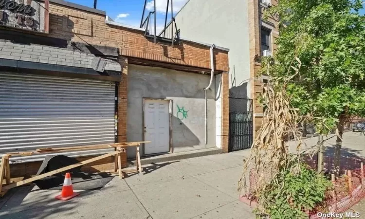 65-17 Myrtle Avenue, Glendale, NY, ,Commercial Sale,For Sale,Myrtle,3584745