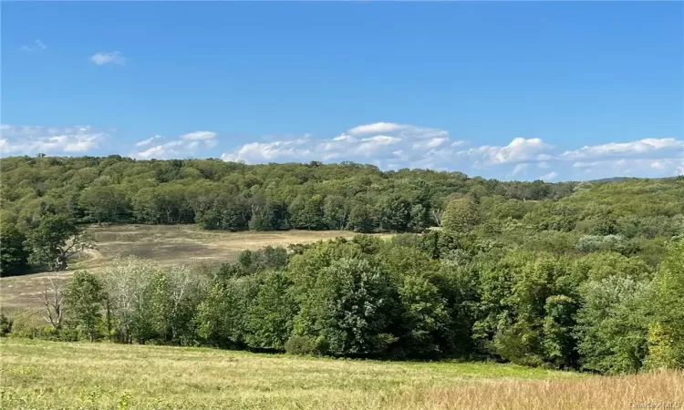 View of mountain feature