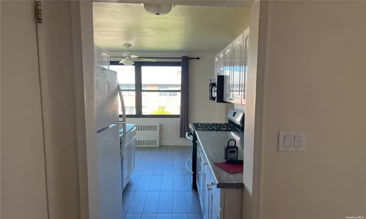 320 Atlantic Avenue, East Rockaway, NY, 2 Bedrooms Bedrooms, 6 Rooms Rooms,1 BathroomBathrooms,Residential Lease,For Rent,Atlantic,3586061