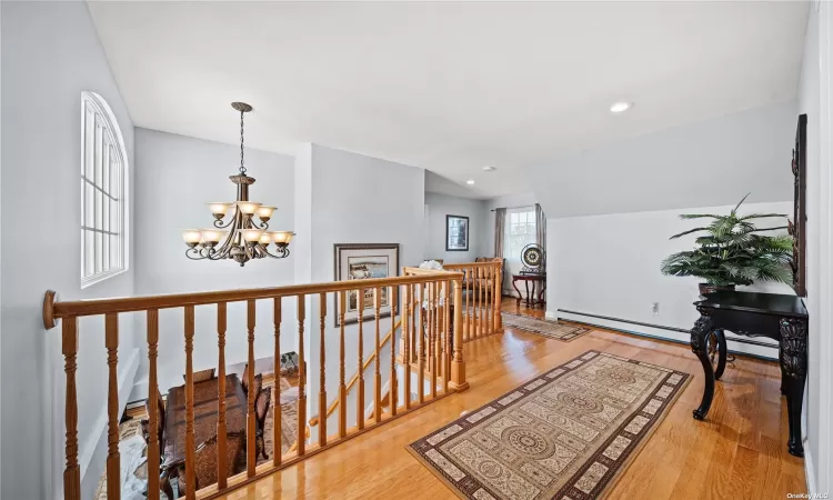 15 Cedar Point Drive, West Islip, NY, 5 Bedrooms Bedrooms, 9 Rooms Rooms,2 BathroomsBathrooms,Residential,For Sale,Cedar Point,3586225