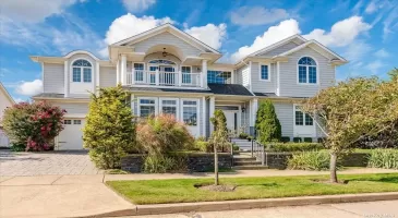 51 Kings Avenue, Atlantic Beach, NY, 6 Bedrooms Bedrooms, 11 Rooms Rooms,5 BathroomsBathrooms,Residential,For Sale,Kings,3587080