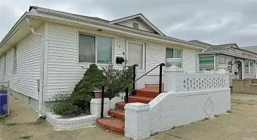 75 Indiana Avenue, Long Beach, NY, 2 Bedrooms Bedrooms, 5 Rooms Rooms,1 BathroomBathrooms,Residential Lease,For Rent,Indiana,3587548