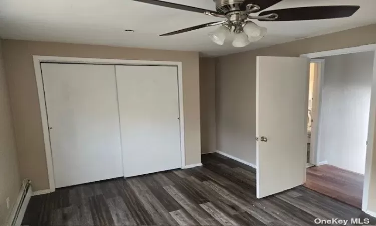 Bedroom w/Ceiling Fan