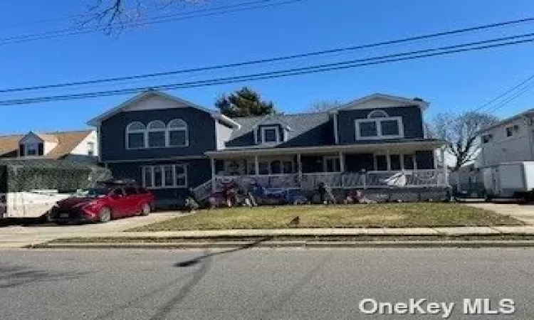 2175 Spruce Street, Wantagh, NY, 5 Bedrooms Bedrooms, 10 Rooms Rooms,3 BathroomsBathrooms,Residential,For Sale,Spruce,3533145