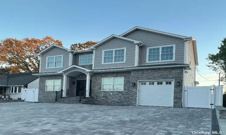 2935 Bayside, Wantagh, NY, 5 Bedrooms Bedrooms, 9 Rooms Rooms,3 BathroomsBathrooms,Residential,For Sale,Bayside,3588846