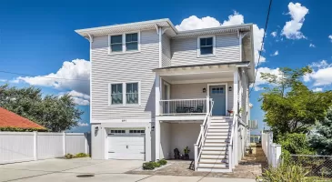 891 Park Avenue, Long Beach, NY, 4 Bedrooms Bedrooms, 6 Rooms Rooms,3 BathroomsBathrooms,Residential,For Sale,Park,3585408