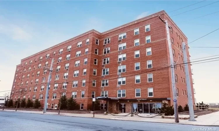 560 Broadway, Long Beach, NY, 3 Rooms Rooms,1 BathroomBathrooms,Residential,For Sale,Broadway,3586955