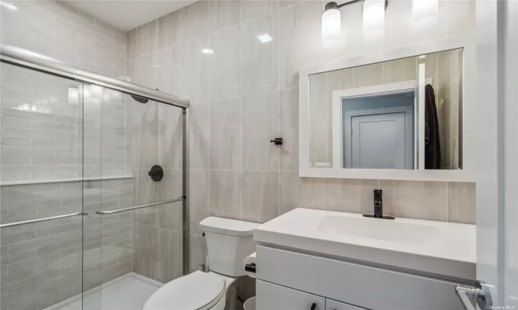 Basement Bath (unrepresented)