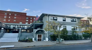 470 Broadway, Long Beach, NY, 3 Rooms Rooms,1 BathroomBathrooms,Residential Lease,For Rent,Broadway,3590119