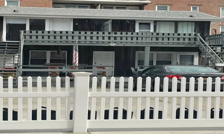 215 Shore Road, Long Beach, NY, 1 Bedroom Bedrooms, 3 Rooms Rooms,1 BathroomBathrooms,Residential Lease,For Rent,Shore,3589807