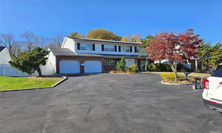 8 Carman Mill Road, Massapequa, NY, 3 Bedrooms Bedrooms, 7 Rooms Rooms,2 BathroomsBathrooms,Residential Lease,For Rent,Carman Mill,3590178