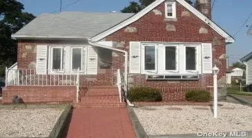 2358 Babylon Street, Wantagh, NY, 3 Bedrooms Bedrooms, 7 Rooms Rooms,2 BathroomsBathrooms,Residential,For Sale,Babylon,3590094