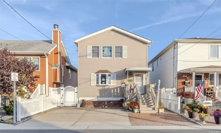 63 West Boulevard, East Rockaway, NY, 3 Bedrooms Bedrooms, 9 Rooms Rooms,2 BathroomsBathrooms,Residential,For Sale,West,3590432