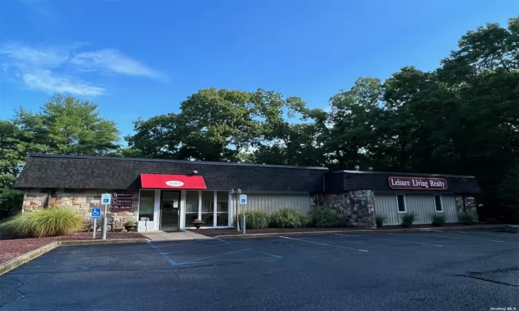 681 Whiskey Road, Ridge, NY, ,Commercial Lease,For Rent,Whiskey,3590670