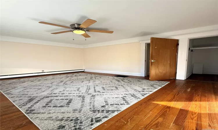 16 Columbia Street, Farmingdale, NY, 3 Bedrooms Bedrooms, 6 Rooms Rooms,1 BathroomBathrooms,Residential Lease,For Rent,Columbia,3591025