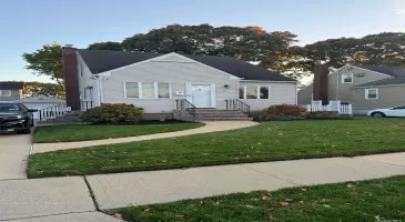 29 Croydon Drive, Bellmore, NY, 4 Bedrooms Bedrooms, 8 Rooms Rooms,2 BathroomsBathrooms,Residential,For Sale,Croydon,3588187