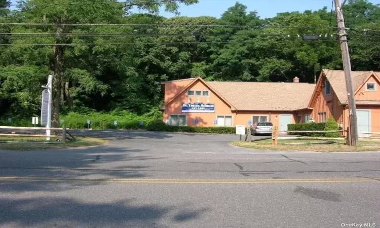 100 North Country Road, Setauket, NY, ,Commercial Lease,For Rent,North Country,3591130