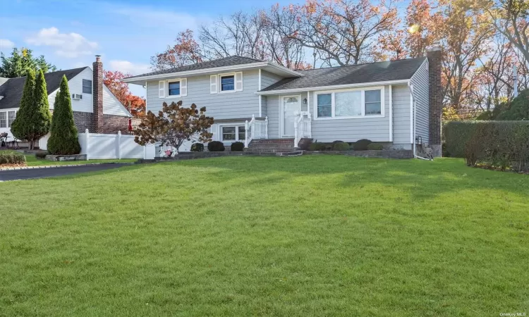 42 Shirley, Commack, NY, 3 Bedrooms Bedrooms, 8 Rooms Rooms,2 BathroomsBathrooms,Residential Lease,For Rent,Shirley,3591156