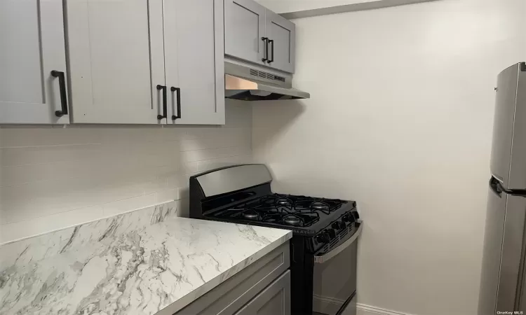 599 7th Street, Kensington (brooklyn), NY, 3 Rooms Rooms,1 BathroomBathrooms,Residential Lease,For Rent,7th,3591409