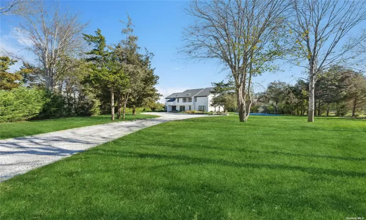 32 Tanners Neck Lane, Westhampton, NY, 4 Bedrooms Bedrooms, 8 Rooms Rooms,4 BathroomsBathrooms,Residential Lease,For Rent,Tanners Neck,3591402