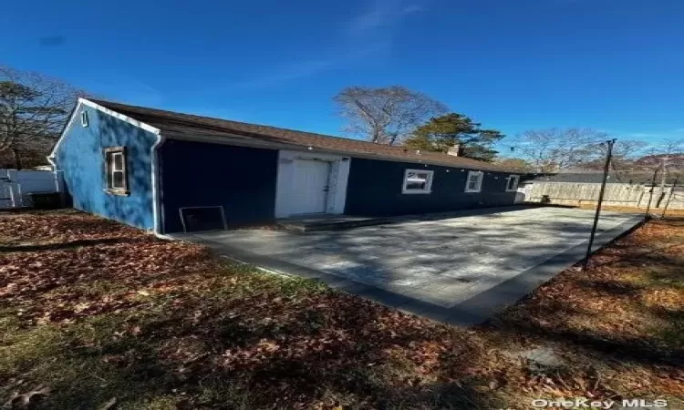 25 Fife Drive, Coram, NY, 3 Bedrooms Bedrooms, 6 Rooms Rooms,1 BathroomBathrooms,Residential Lease,For Rent,Fife,3591436