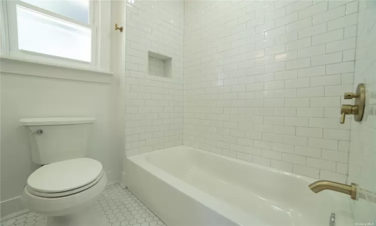 29 Central Avenue, Valley Stream, NY, 1 Bedroom Bedrooms, 4 Rooms Rooms,1 BathroomBathrooms,Residential Lease,For Rent,Central,3591354