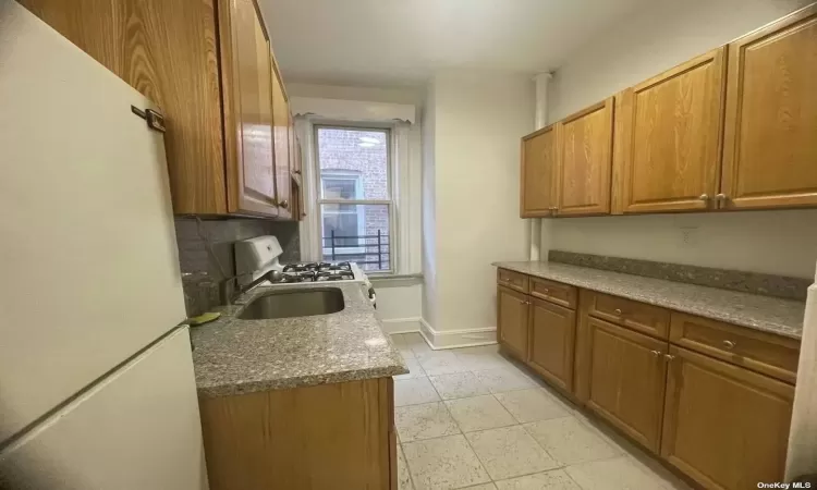 99-11 43rd Avenue, Corona, NY, 9 Bedrooms Bedrooms, 24 Rooms Rooms,6 BathroomsBathrooms,Residential Income,For Sale,43rd,3591577