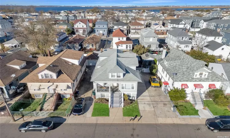 69-26 Thursby Avenue, Arverne, NY, 5 Bedrooms Bedrooms, 10 Rooms Rooms,2 BathroomsBathrooms,Residential Income,For Sale,Thursby,3591548