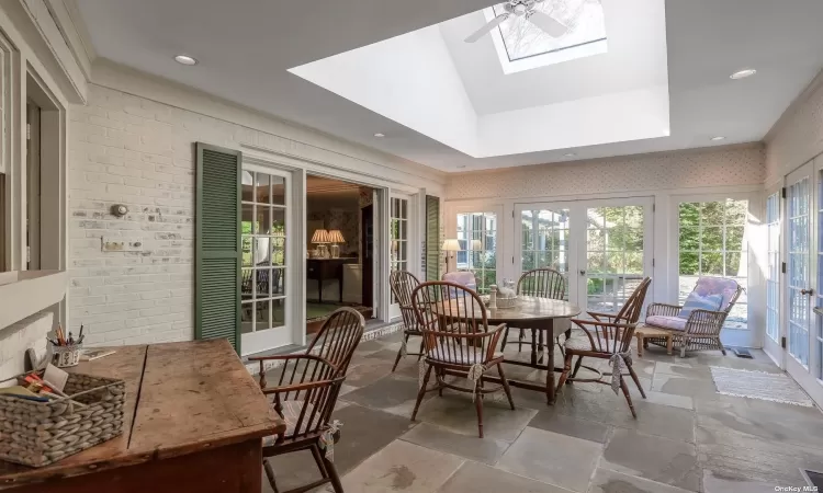 Breakfast Room to Dining Room