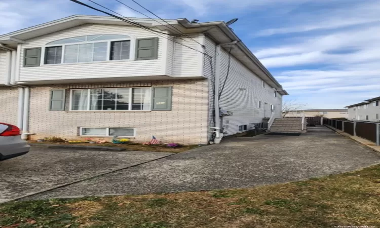 54 Essex Drive, Staten Island, NY, 2 Rooms Rooms,1 BathroomBathrooms,Residential Lease,For Rent,Essex,3591702