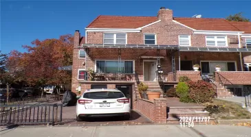 141-01 68 Drive, Kew Garden Hills, NY, 4 Bedrooms Bedrooms, 6 Rooms Rooms,2 BathroomsBathrooms,Residential Lease,For Rent,68,3591821