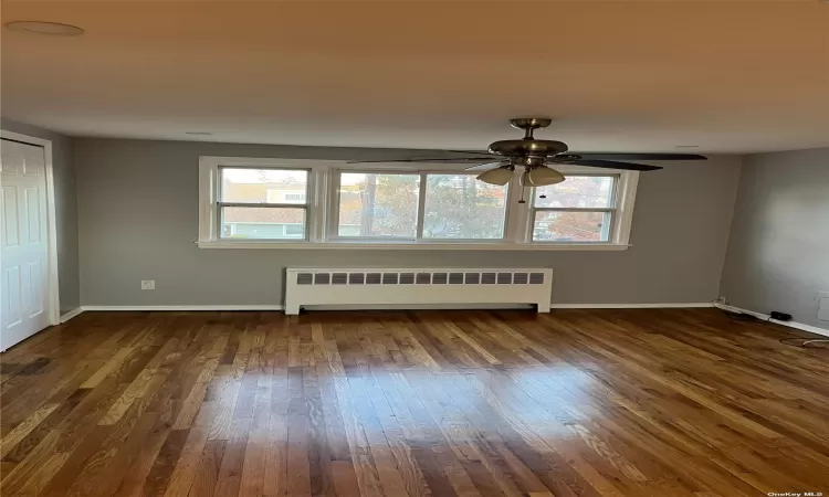 1403 James Street, Elmont, NY, 2 Bedrooms Bedrooms, 5 Rooms Rooms,1 BathroomBathrooms,Residential Lease,For Rent,James,3591896