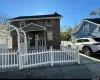 15 Roslyn Road, Roslyn Heights, NY, 2 Bedrooms Bedrooms, 4 Rooms Rooms,1 BathroomBathrooms,Residential Lease,For Rent,Roslyn,3591915