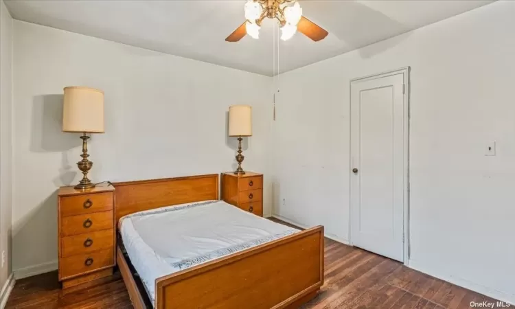 220-06 67th Avenue, Oakland Gardens, NY, 2 Bedrooms Bedrooms, 5 Rooms Rooms,1 BathroomBathrooms,Residential,For Sale,67th,3591948