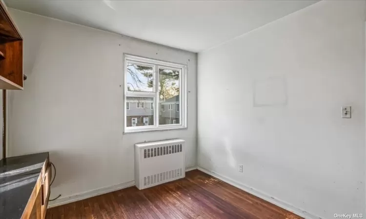 220-06 67th Avenue, Oakland Gardens, NY, 2 Bedrooms Bedrooms, 5 Rooms Rooms,1 BathroomBathrooms,Residential,For Sale,67th,3591948