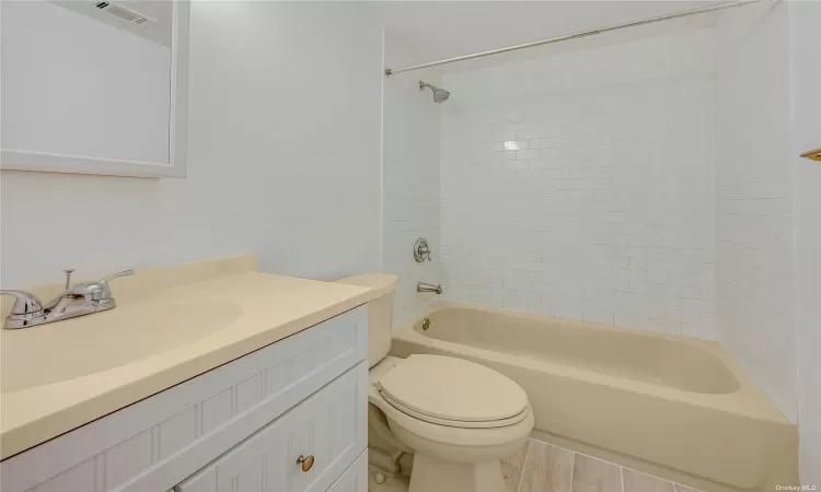 174 Sagamore Hills Drive, Port Jefferson Station, NY, 1 Bedroom Bedrooms, 4 Rooms Rooms,1 BathroomBathrooms,Residential Lease,For Rent,Sagamore Hills,3592042