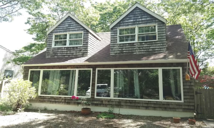 36 Washington Hts S Avenue, Hampton Bays, NY, 2 Bedrooms Bedrooms, 6 Rooms Rooms,1 BathroomBathrooms,Residential Lease,For Rent,Washington Hts S,3592145