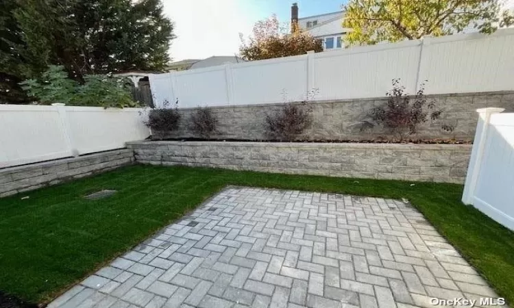 Patio/Backyard