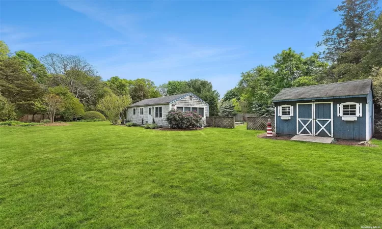 140 Three Mile Harbor Road, East Hampton, NY, 2 Bedrooms Bedrooms, 4 Rooms Rooms,1 BathroomBathrooms,Residential Lease,For Rent,Three Mile Harbor,3592299