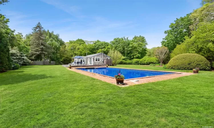 140 Three Mile Harbor Road, East Hampton, NY, 2 Bedrooms Bedrooms, 4 Rooms Rooms,1 BathroomBathrooms,Residential Lease,For Rent,Three Mile Harbor,3592299