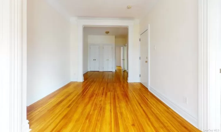 28-15 Steinway Street, Astoria, NY, 3 Bedrooms Bedrooms, 6 Rooms Rooms,1 BathroomBathrooms,Residential Lease,For Rent,Steinway,3592094