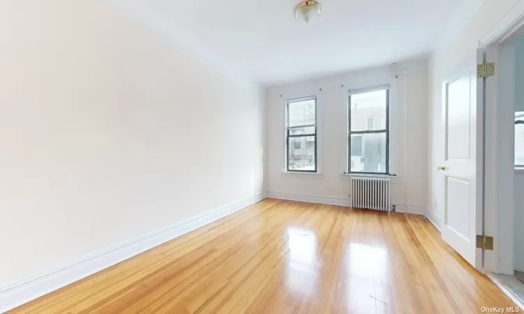 28-15 Steinway Street, Astoria, NY, 3 Bedrooms Bedrooms, 6 Rooms Rooms,1 BathroomBathrooms,Residential Lease,For Rent,Steinway,3592094