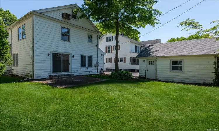 34 Wellington Road, Garden City, NY, 3 Bedrooms Bedrooms, 9 Rooms Rooms,2 BathroomsBathrooms,Residential Lease,For Rent,Wellington,3592514