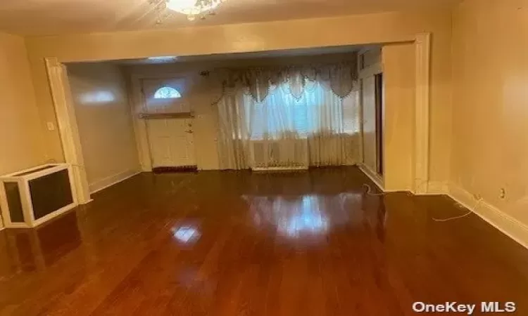 9323 Francis Lewis Bl, Queens Village, NY, 3 Bedrooms Bedrooms, 5 Rooms Rooms,1 BathroomBathrooms,Residential Lease,For Rent,Francis Lewis Bl,3592507