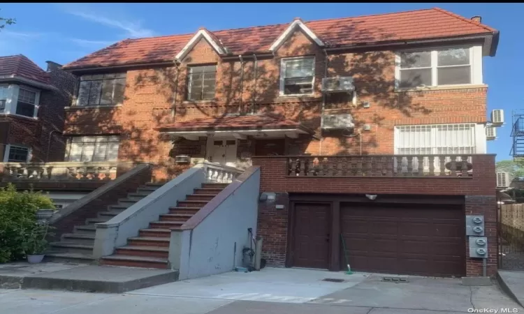 38-23 52nd Street, Sunnyside, NY, 3 Bedrooms Bedrooms, 5 Rooms Rooms,1 BathroomBathrooms,Residential Lease,For Rent,52nd,3592598