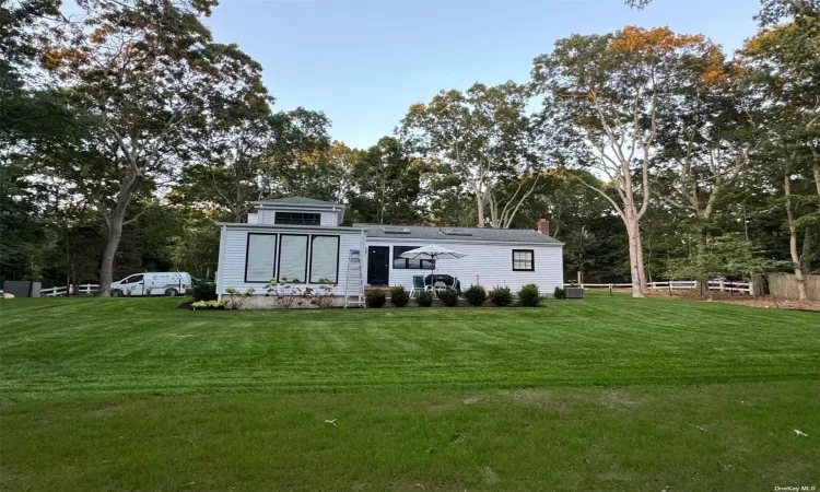 51 Cedar Ridge Drive, East Hampton, NY, 3 Bedrooms Bedrooms, 6 Rooms Rooms,1 BathroomBathrooms,Residential,For Sale,Cedar Ridge,3592599