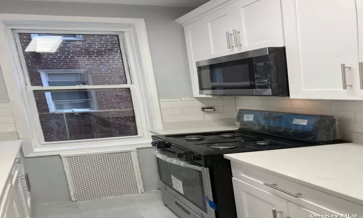 92-16 Whitney Avenue, Elmhurst, NY, 2 Bedrooms Bedrooms, 4 Rooms Rooms,1 BathroomBathrooms,Residential Lease,For Rent,Whitney,3592191