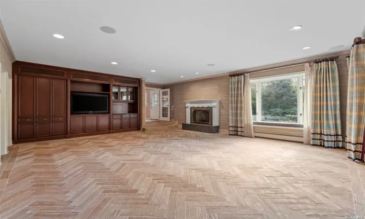 FAMILY ROOM WITH CUSTOM BUILT INS